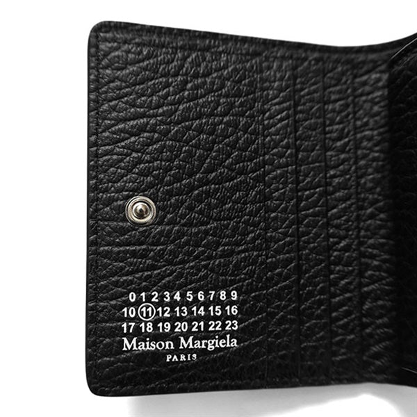 Maison Margiela メゾンマルジェラ エンボス グレイニーレザー 二つ折り ウォレット S56UI0140 P4455 T8013 **
