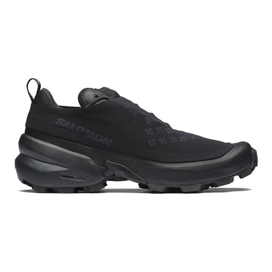MM6 × Salomon エムエム6 サロモン CROSS DUST スニーカー SH1WS0026 P7624